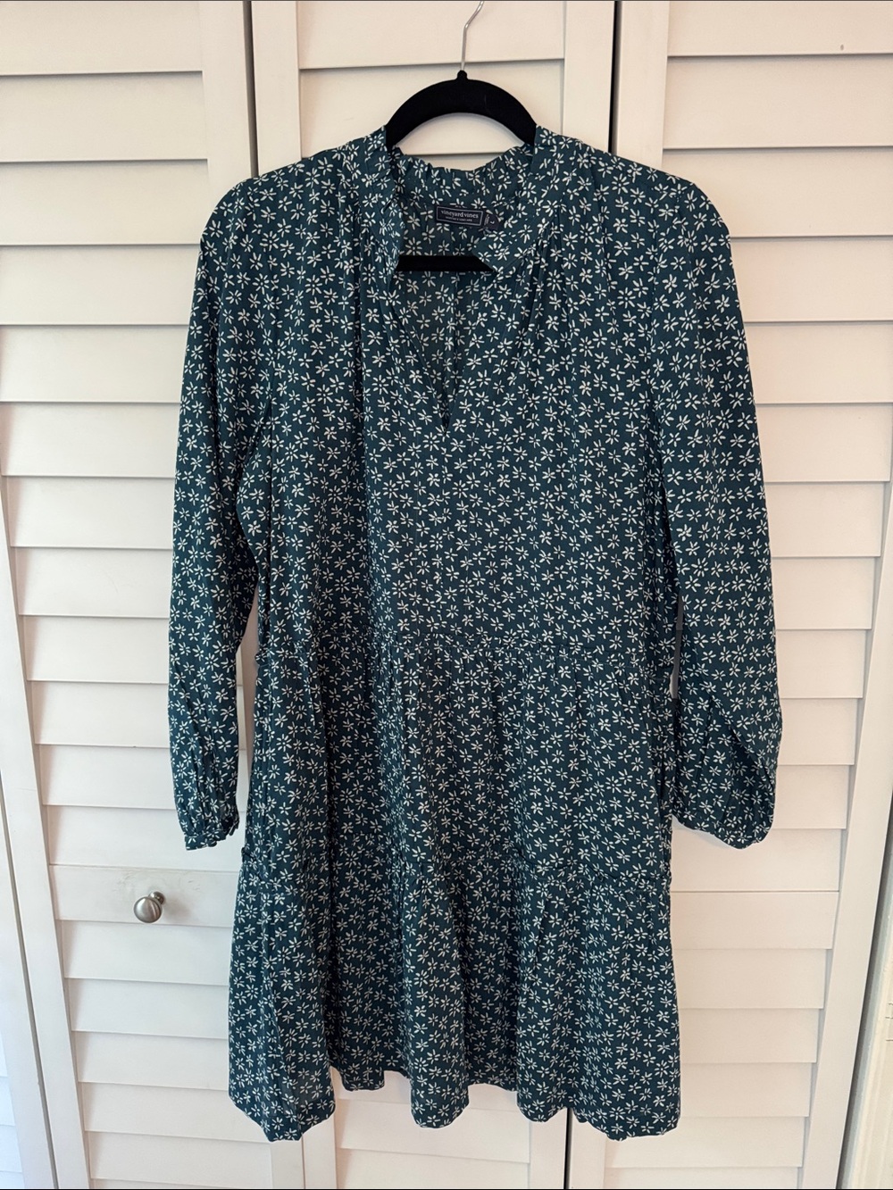 Vineyard Vines 🐳 Dark Teal Floral Long-Sleeve Tiered Dress